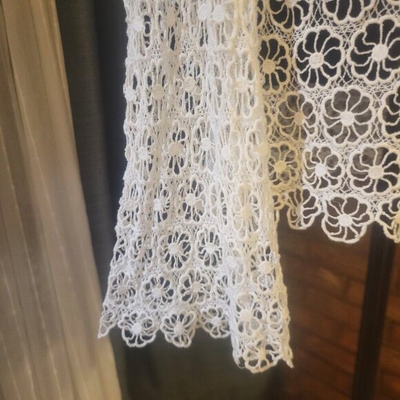 Dolce Vita Off-White Lace Overlay Long Sleeve Blouse - Size M - Picture 5 of 8